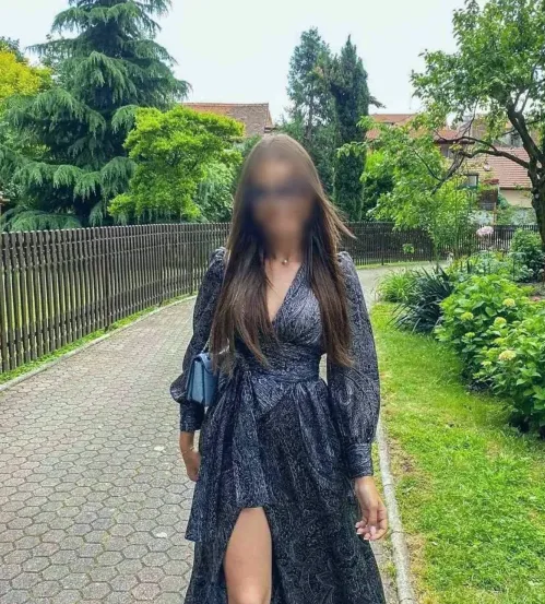 Barbara, 24
