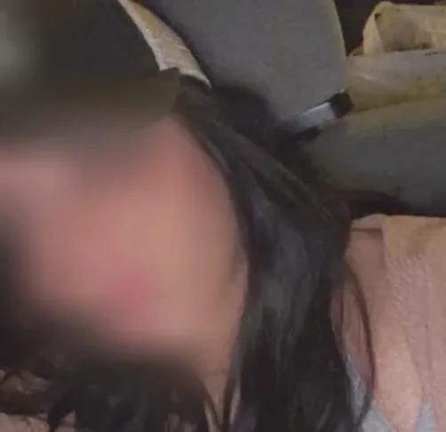 Lilly, 23