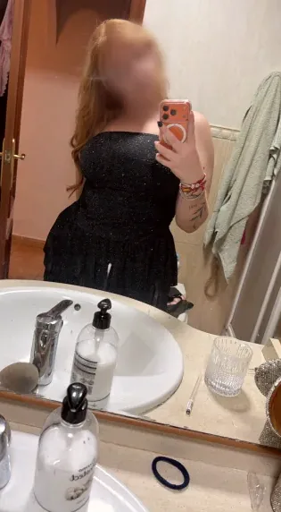 Melanie, 19