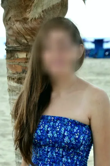 Mirela, 28