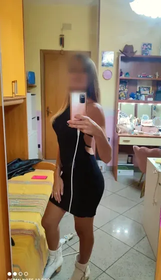 Nina, 34