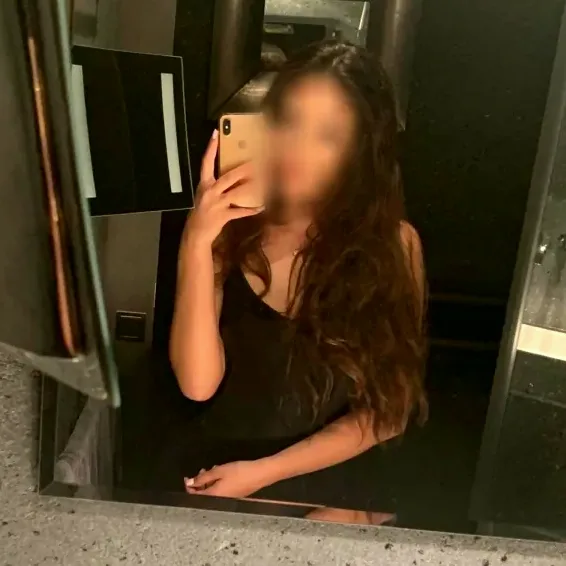Petra, 24