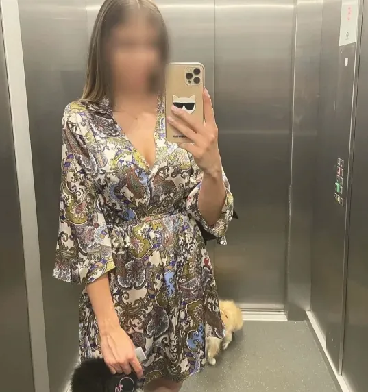 Selina, 25