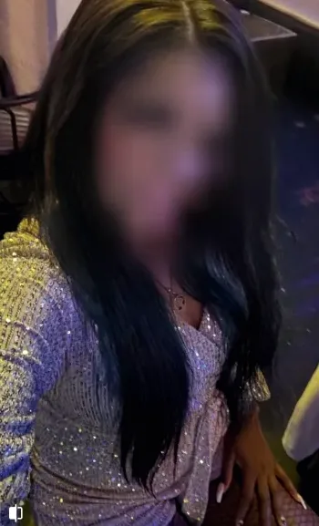 Stefanie, 36