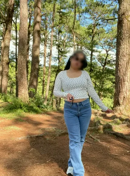 Valerie, 28